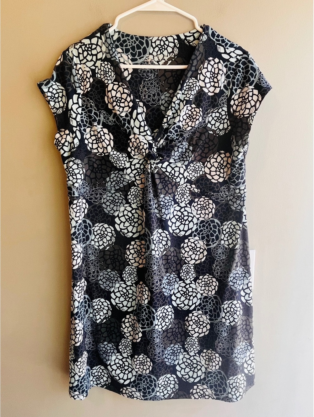 Soybu Twist Front Short Sleeve Dress Black White Floral Medallion Size XXL